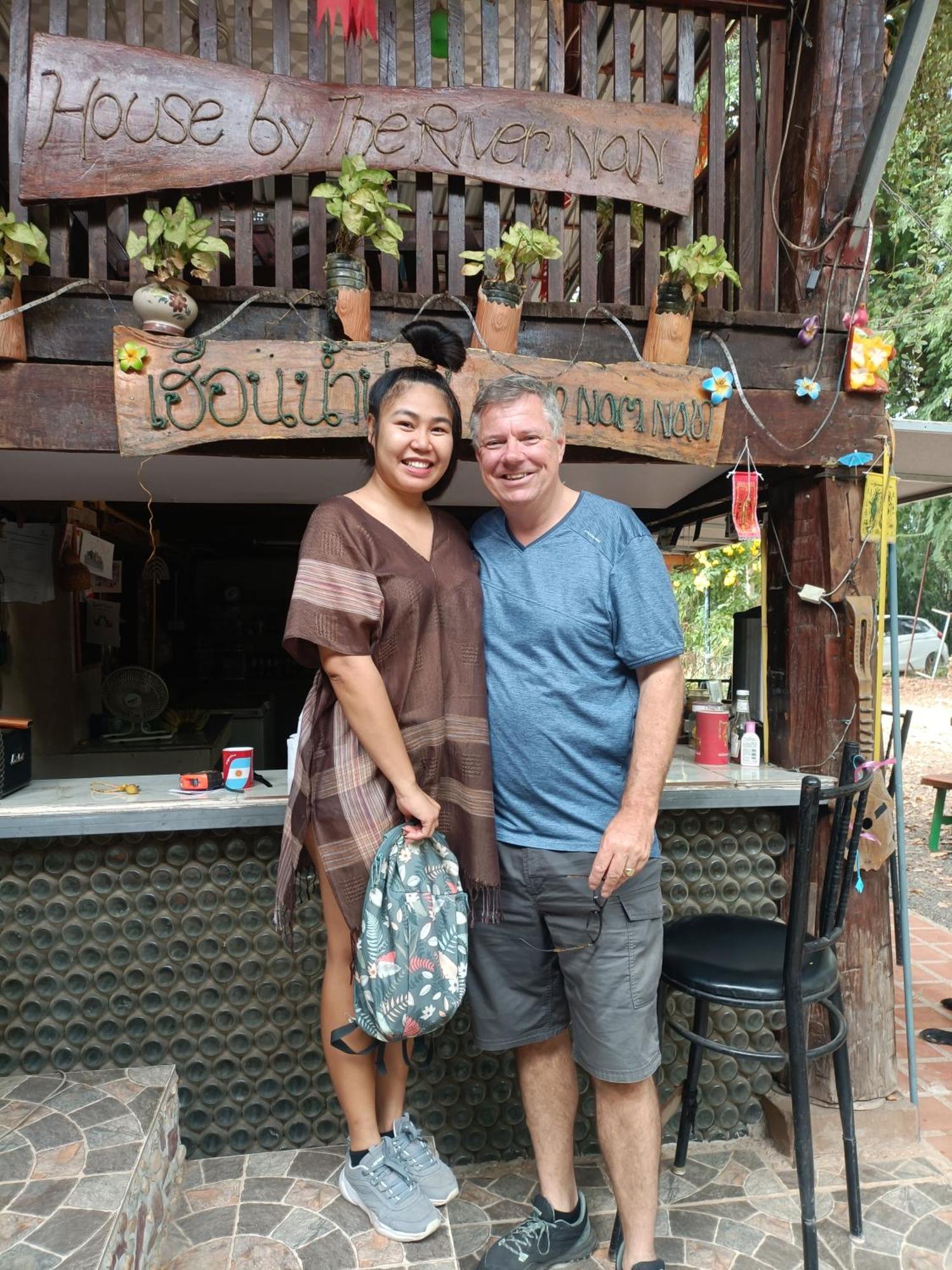เฮือนน้ำน่าน House By The River Nan Uttaradit Dış mekan fotoğraf